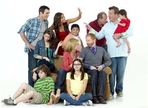 modern faily|modern family season 2.